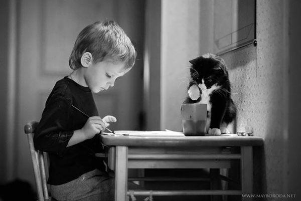 adorable-kids-with-their-cats-20-photos-1