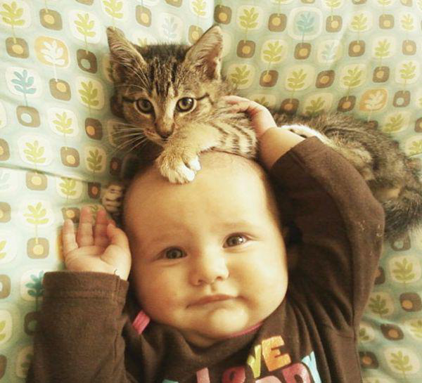 adorable-kids-with-their-cats-20-photos-18