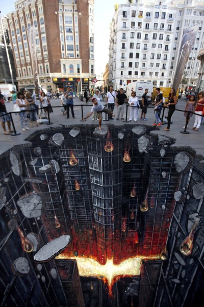 The-Dark-Knight-Rises-in-Madrid-2-400x600