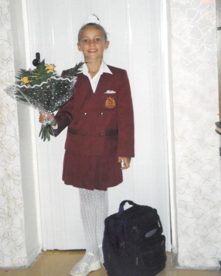 Як українські зірки виглядали в школі- Анна Різатдінова