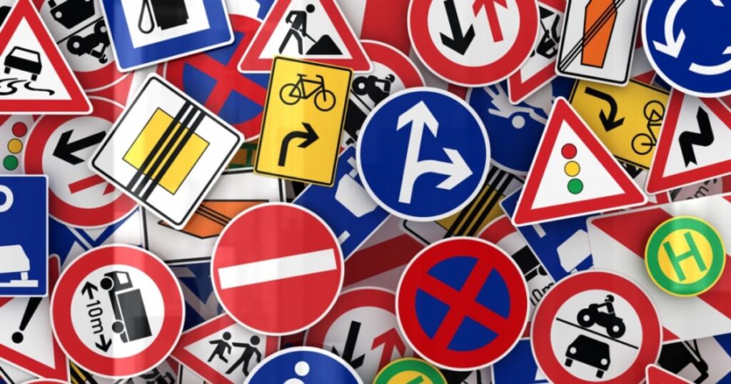 Що означає знак із двома молотками?