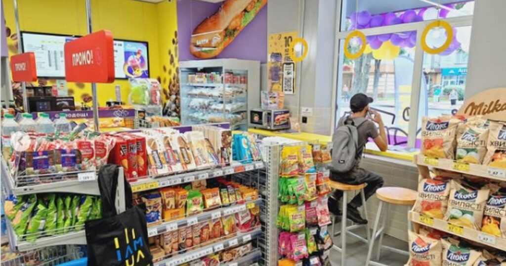 Що можна знайти у convenience store? Що таке convenience store?