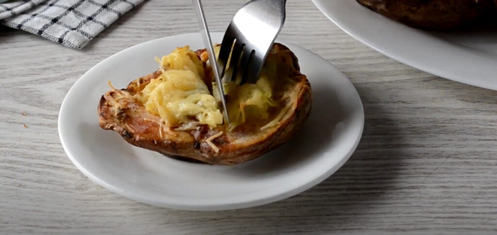 Фаршировані картопляні човники