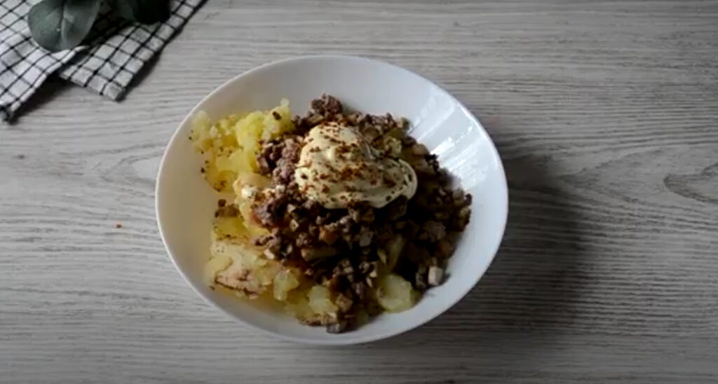 Картопля розмішана з начинкою