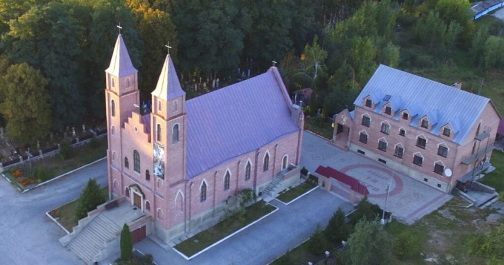 Огляд села Баранівка на Житомирщині