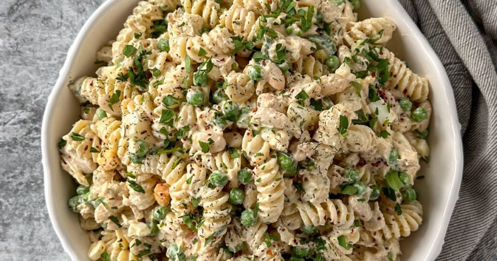 Паста з тунцем у вершковому соусі