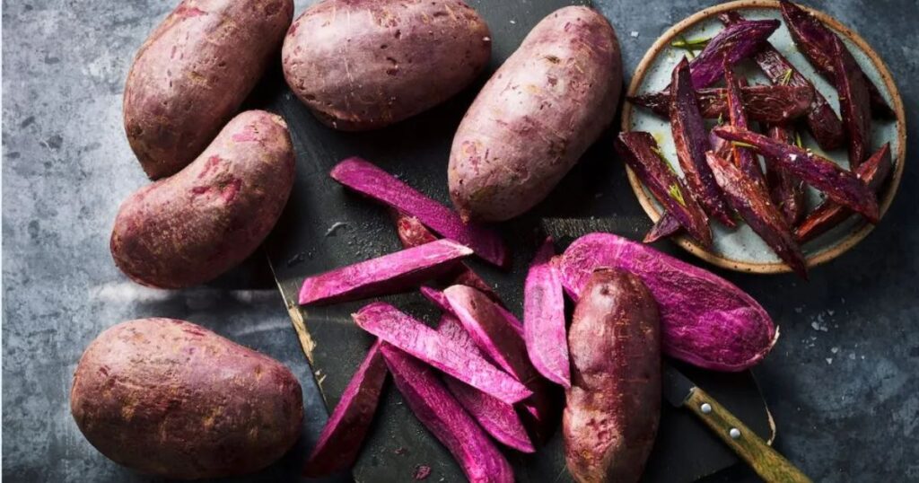 Яка користь фіолетової картоплі