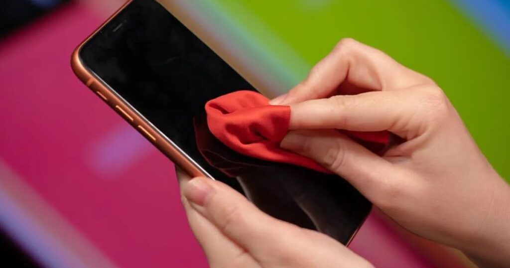 Покрокова інструкція з очищення динаміків смартфона