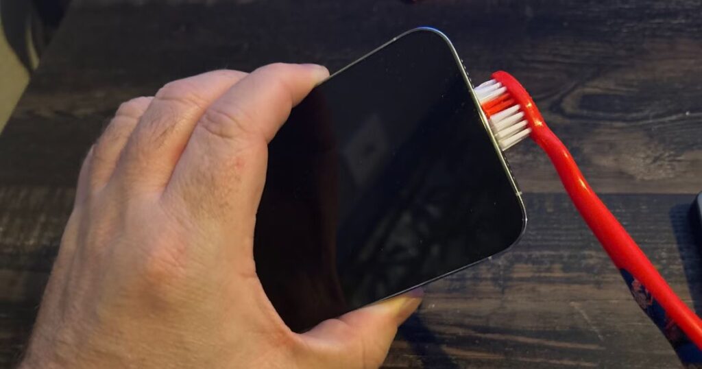 Покрокова інструкція з очищення динаміків смартфона