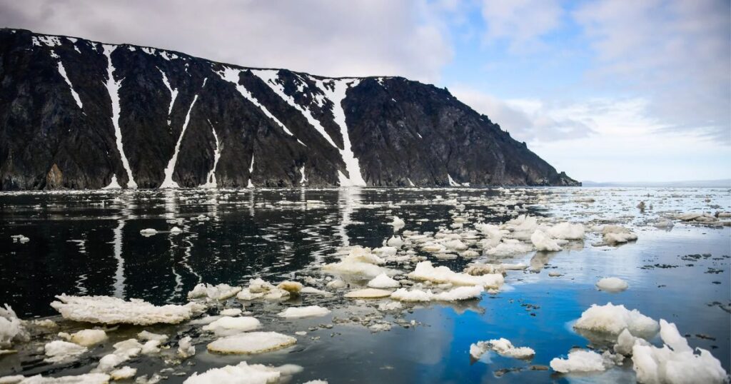 Берингове море: де знаходиться, на карті, до якого океану належить і які річки в нього впадають