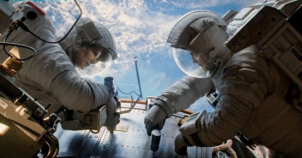 Кадр з фільму – Гравітація (2013)