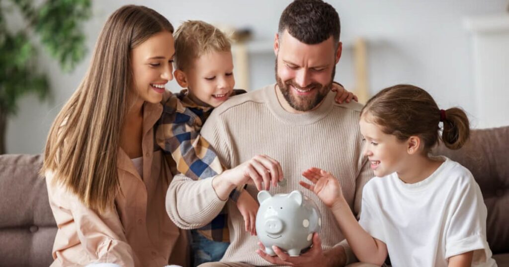 Як навчити дитину користуватись кишеньковими грошима